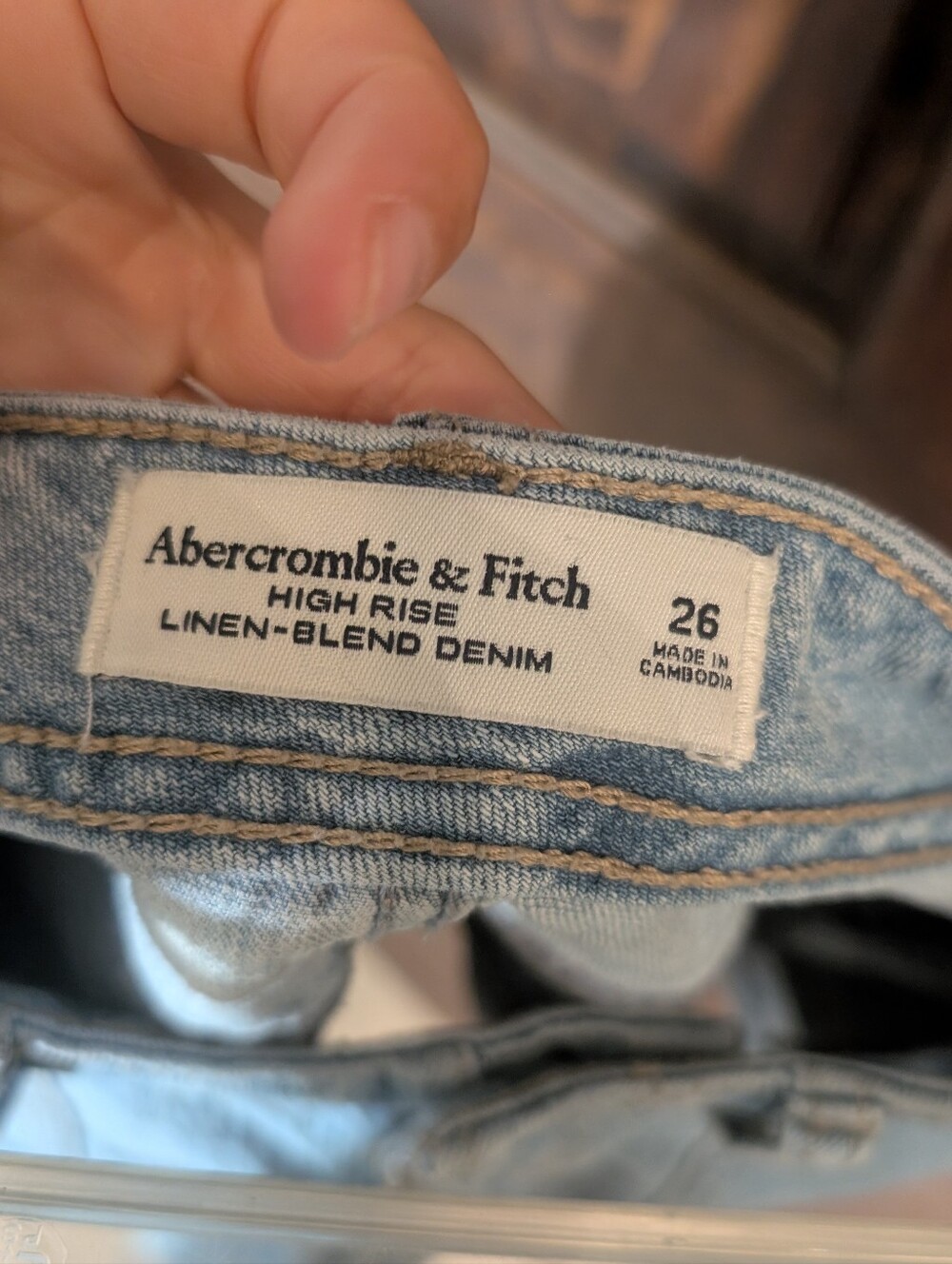 Abercrombie & Fitch High Rise Linen-Blend Denim Shorts - Picture 3 of 6